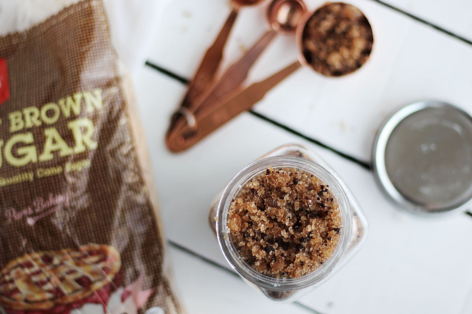 Coffe Sugar Scrub - a great diy gift or body scrub for yourself. Super for cellulite and stretch marks!