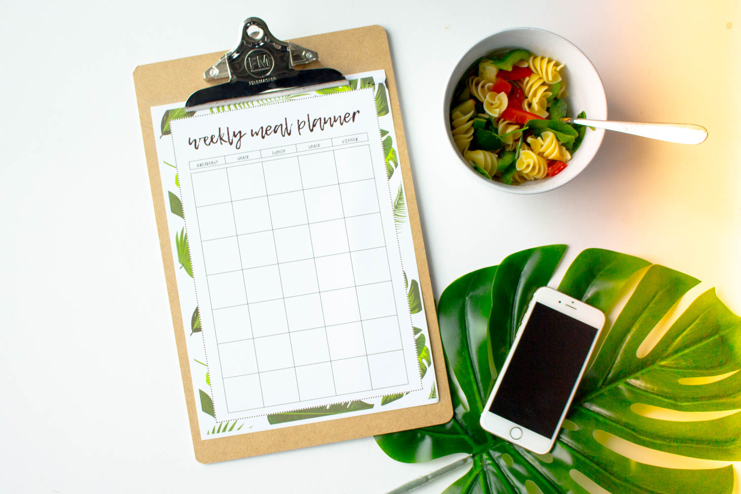 Looking for a printable meal planner that fits 5 small meals? This is the one for you. Download and print within minutes!